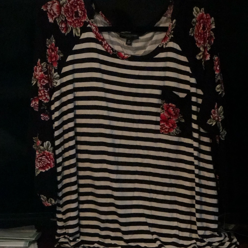 Signature Studio plus size top